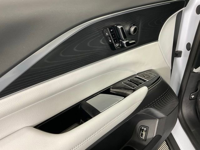 New 2026 Cadillac Lyriq Sport image 27