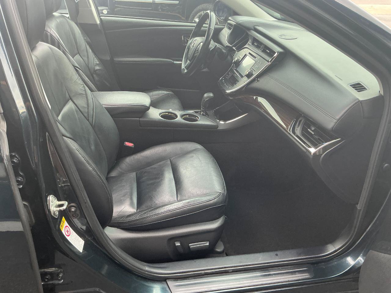 Used 2015 Toyota Avalon XLE Touring FWD image 21