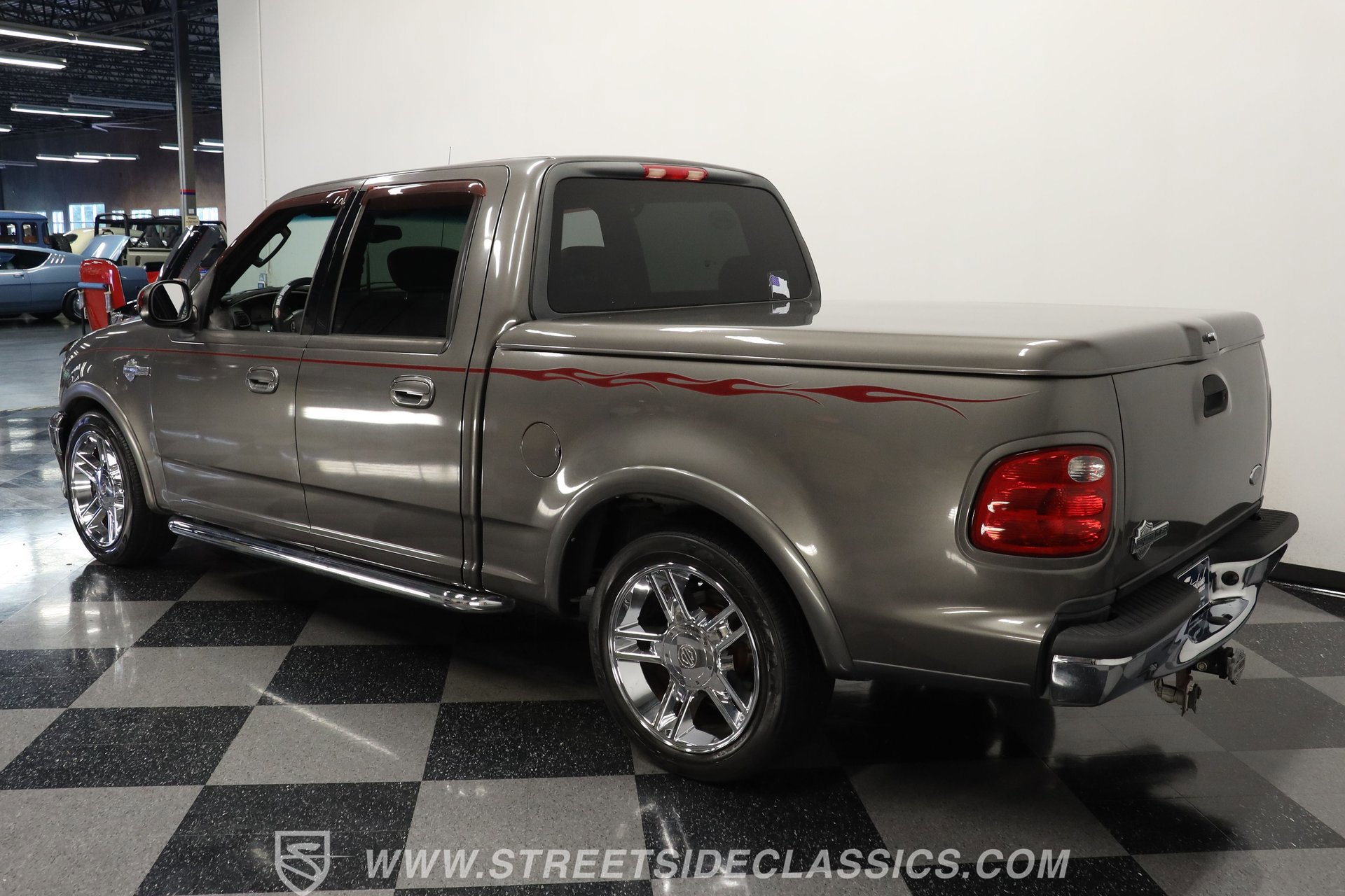 Used 2002 Ford F150 Harley-Davidson RWD image 6