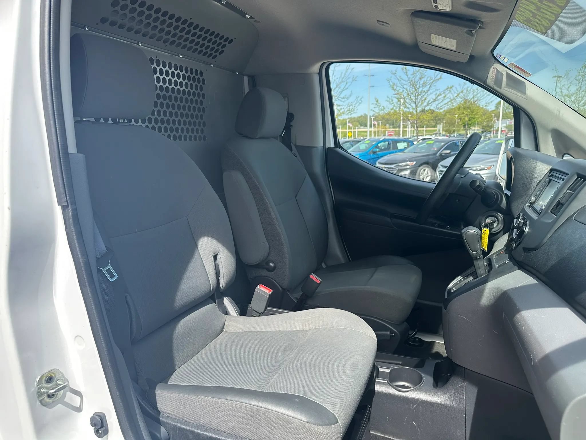 Used 2018 Nissan NV200 SV w/ Navigation Package FWD image 10