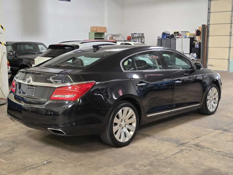 Used 2015 Buick LaCrosse Premium w/ Driver Confidence Package #1 AWD/4WD image 18