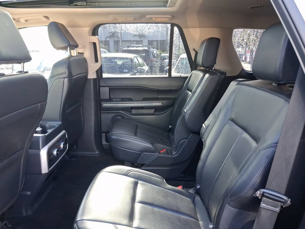 Used 2022 Ford Expedition XLT RWD image 7