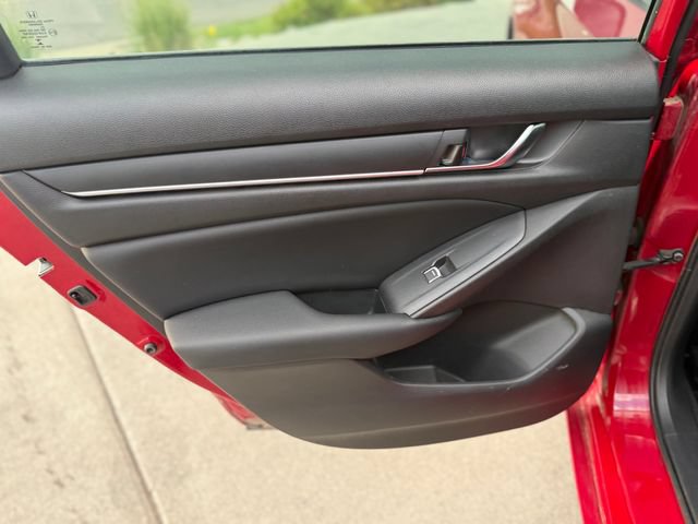 Used 2018 Honda Accord Sport image 39