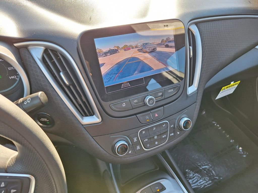 Used 2024 Chevrolet Malibu LT image 19