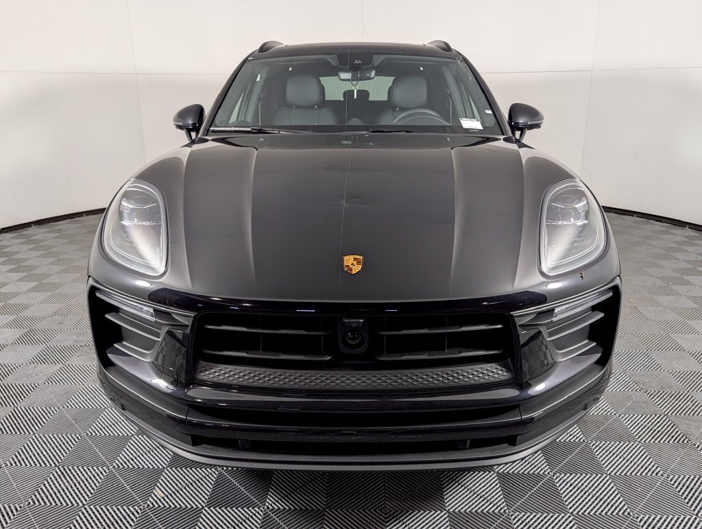 New 2026 Porsche Macan AWD/4WD image 10