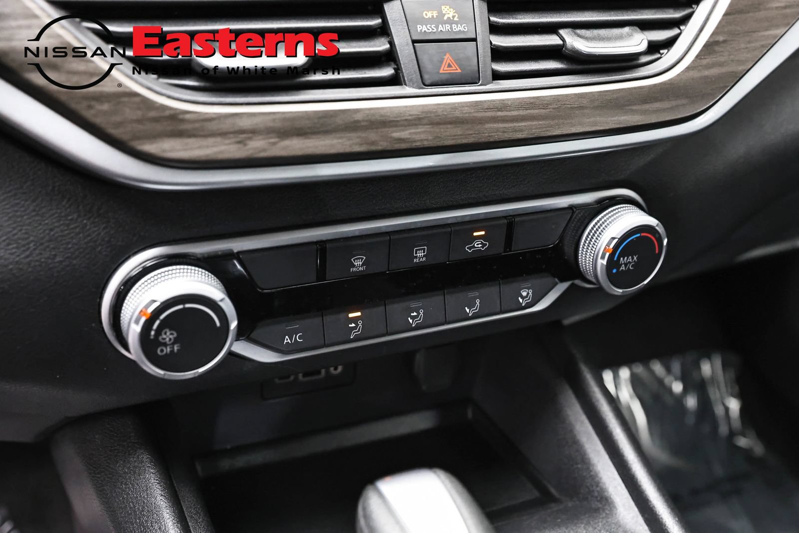 Used 2025 Nissan Altima 2.5 SV FWD image 19