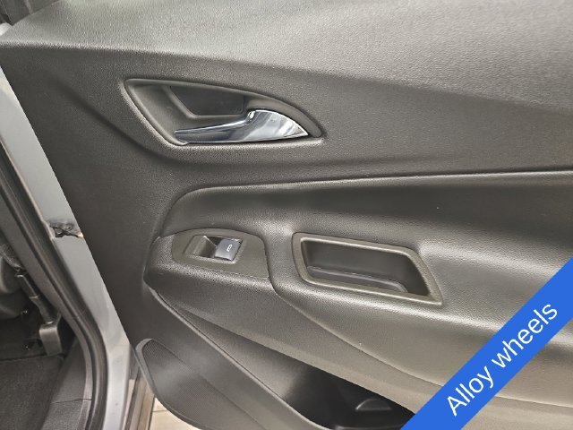 Used 2024 Chevrolet Equinox LT FWD image 14
