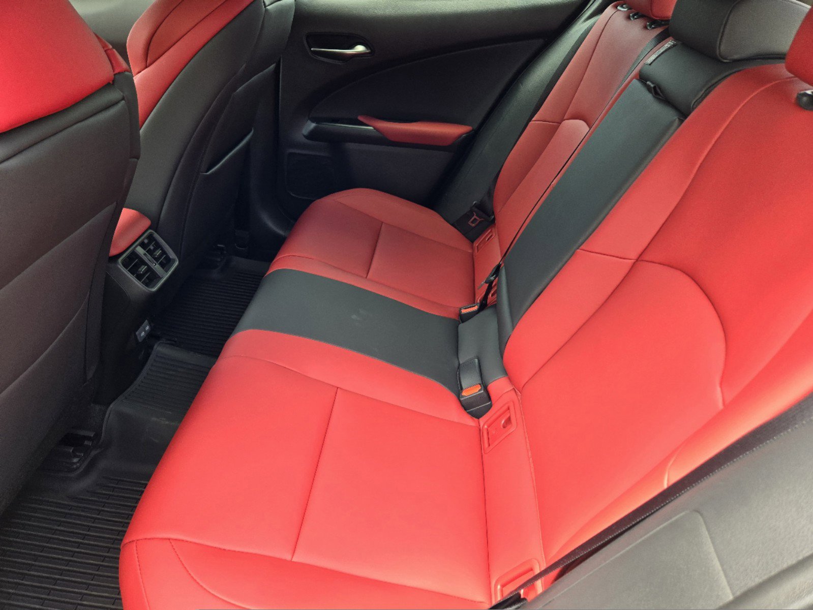 New 2024 Lexus RX 350 F Sport w/ Convenience Package image 21