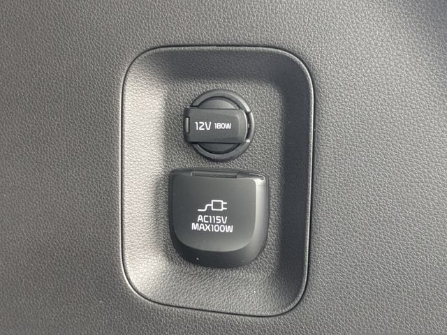 Certified 2025 Kia Carnival SX Prestige FWD image 15