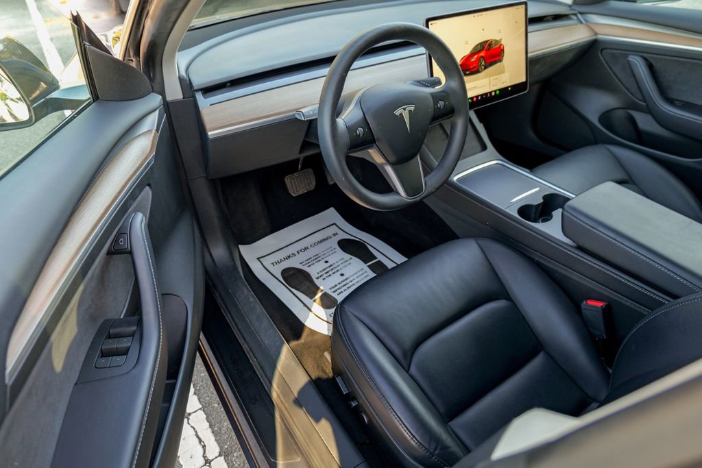 Used 2023 Tesla Model 3 Standard Range RWD image 14