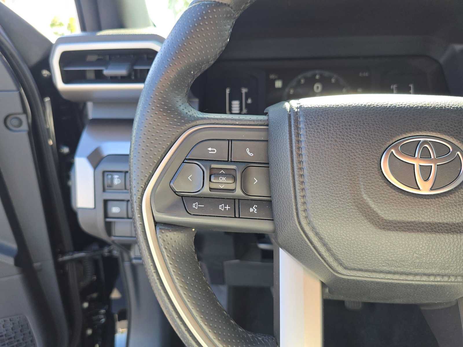 Certified 2026 Toyota 4Runner SR5 RWD image 31