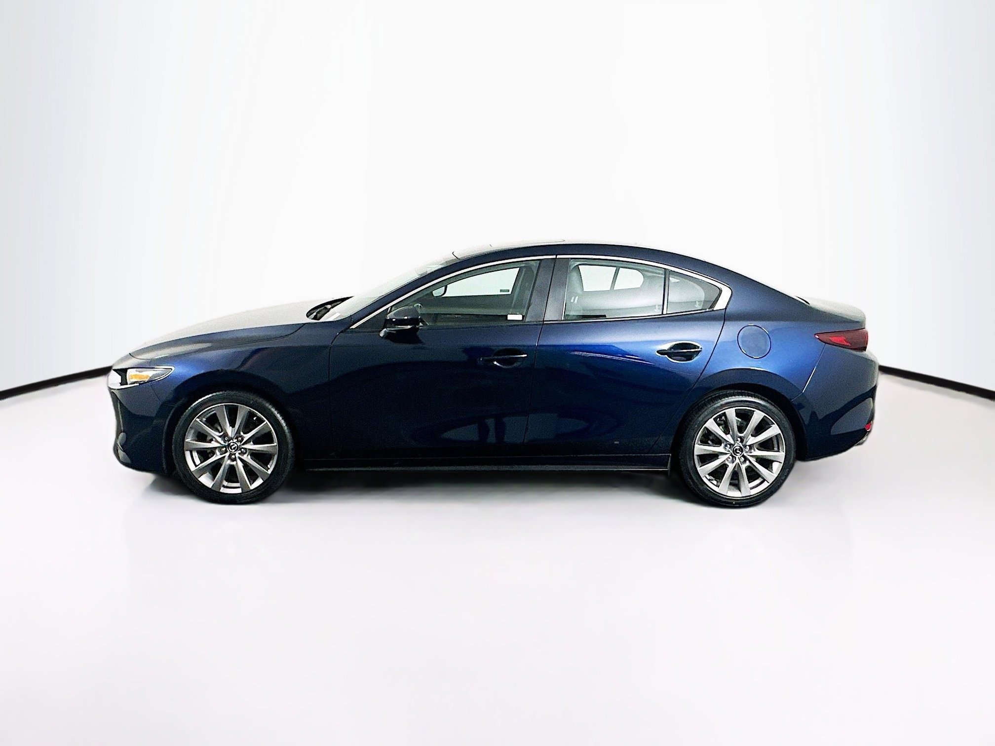 Used 2025 MAZDA MAZDA3 s image 4