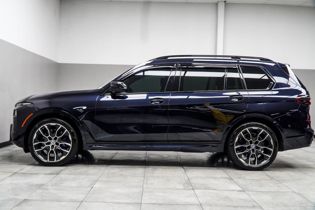 Used 2023 BMW X7 M60i w/ Executive Package AWD/4WD image 13
