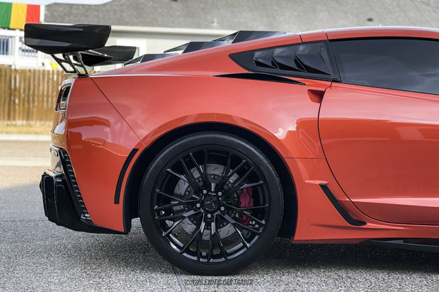 Used 2019 Chevrolet Corvette Z06 RWD image 10
