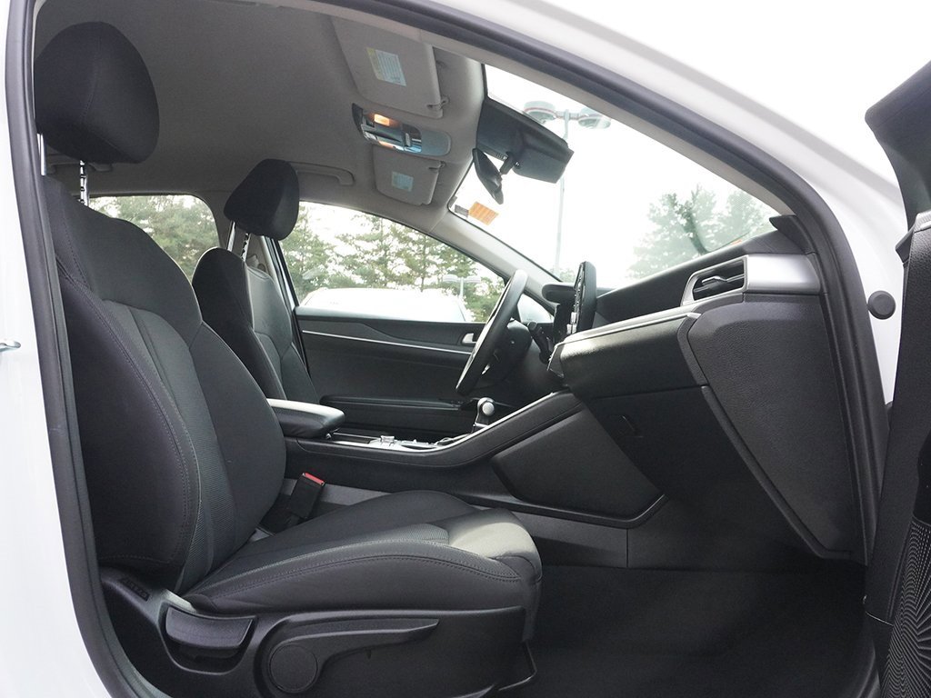 Used 2023 Kia K5 LXS image 31