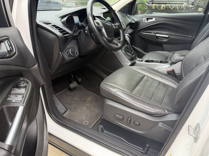 Used 2016 Ford Escape SE w/ SE Leather Comfort Package AWD/4WD image 24