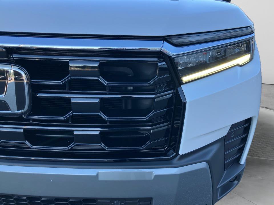 New 2026 Honda Pilot Touring image 26