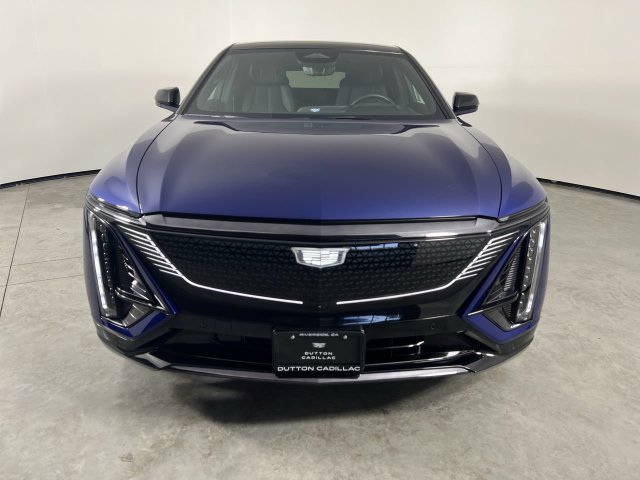 Used 2026 Cadillac Lyriq Signature Sport AWD/4WD image 3