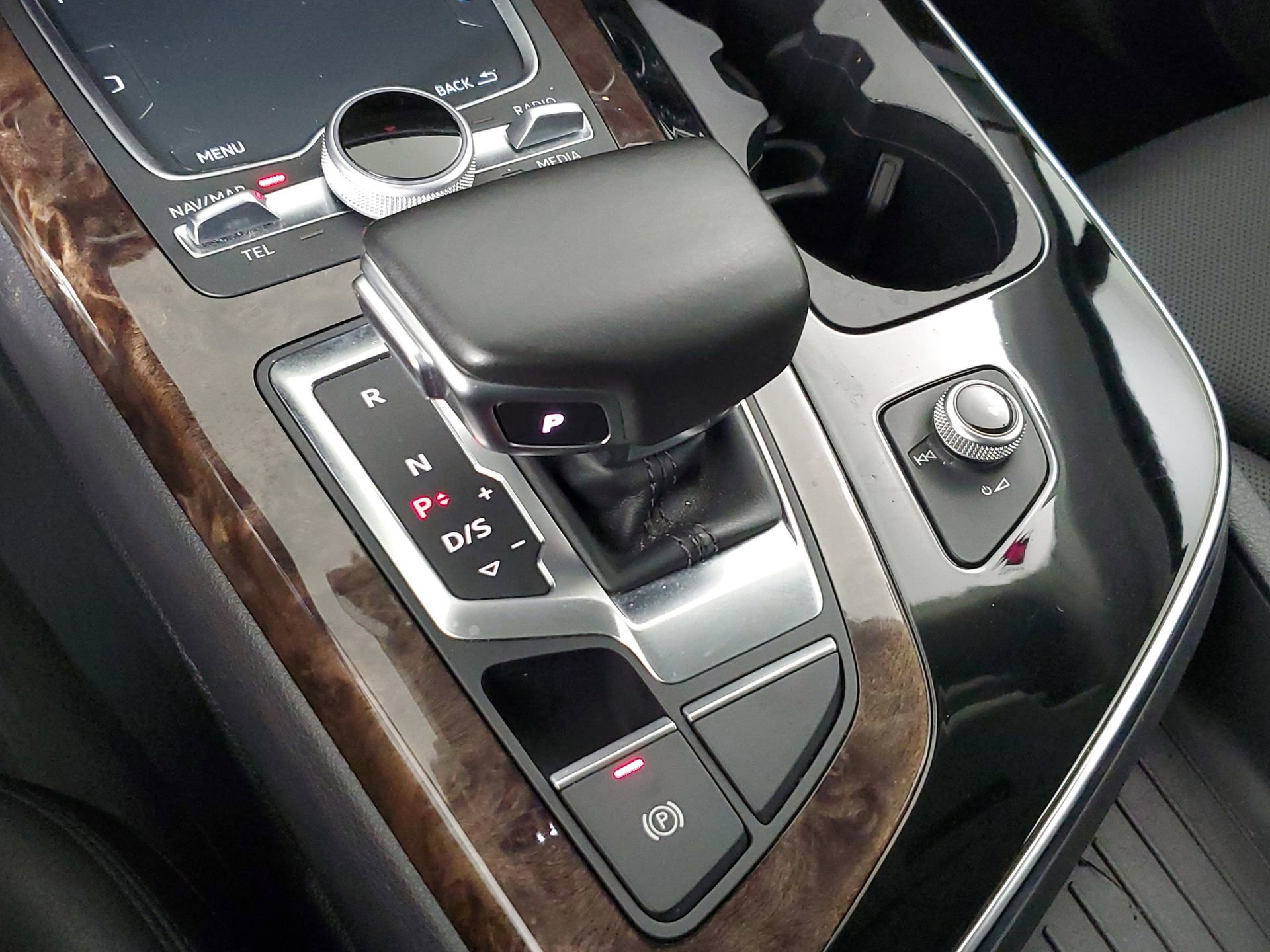 Used 2017 Audi Q7 3.0T Premium Plus image 45