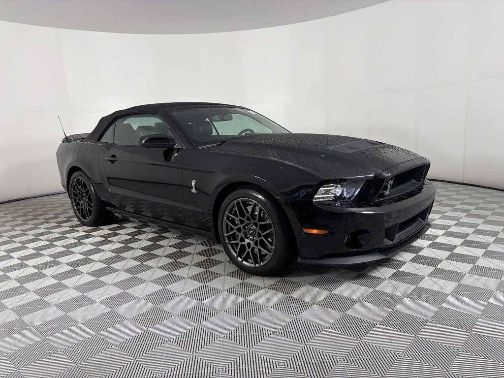 Used 2013 Ford Mustang Shelby GT500 image 2