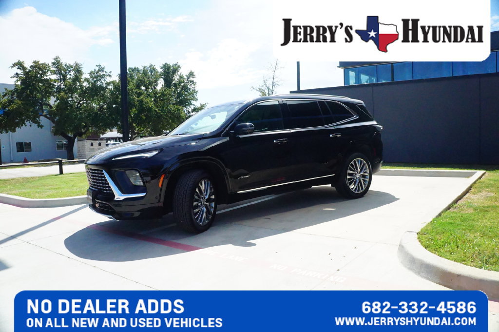 Used 2025 Buick Enclave Avenir w/ Super Cruise Package FWD image 4