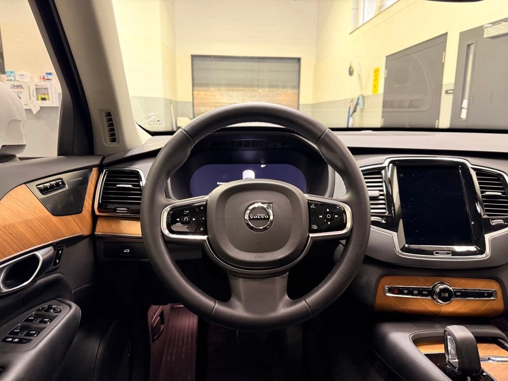 Used 2023 Volvo XC90 B6 Plus w/ Protection Package Premier AWD/4WD image 22