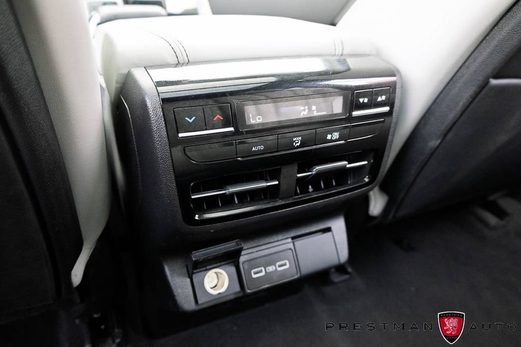 Used 2023 Acura MDX SH-AWD w/ Technology Package image 39
