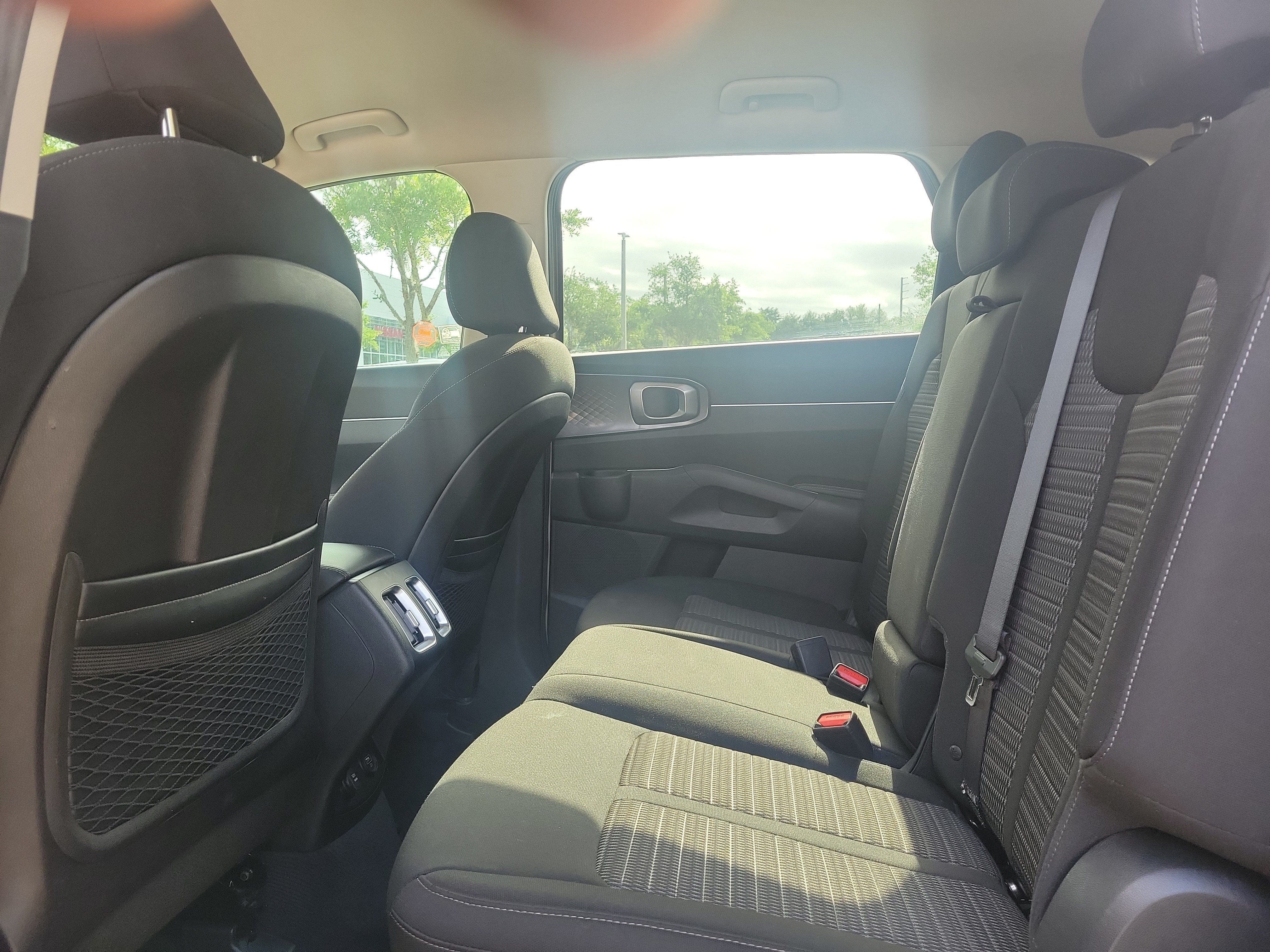 Used 2021 Kia Sorento LX FWD image 19