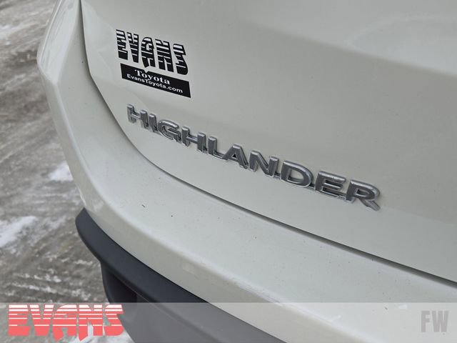 Used 2017 Toyota Highlander XLE image 4