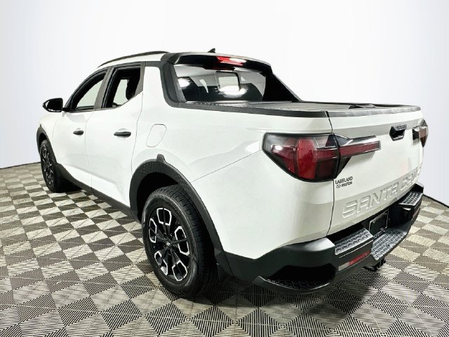Used 2022 Hyundai Santa Cruz SEL w/ Activity Package FWD image 5
