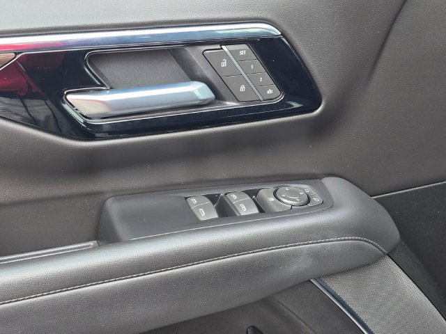 Used 2025 Chevrolet Tahoe LT AWD/4WD image 27
