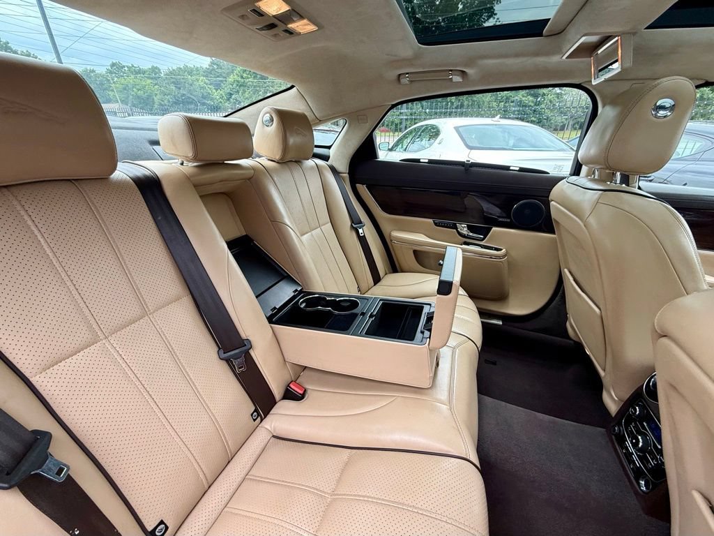 Used 2013 Jaguar XJ L Portfolio AWD/4WD image 33