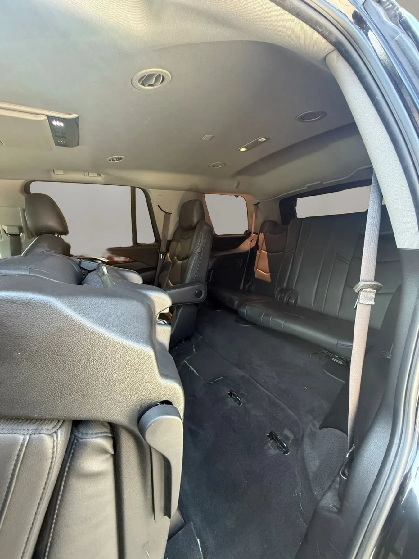 Used 2016 Cadillac Escalade Premium RWD image 12