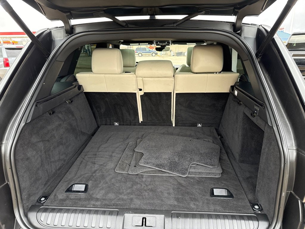 Used 2017 Land Rover Range Rover Sport HSE image 15