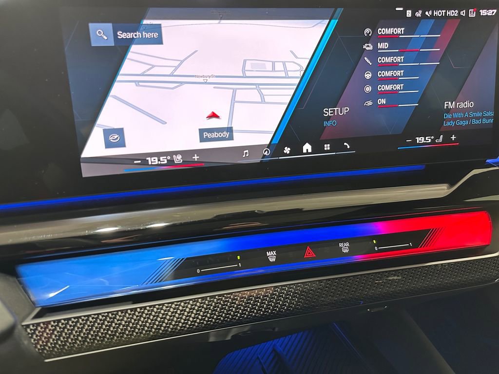 Used 2025 BMW M5 Touring image 21