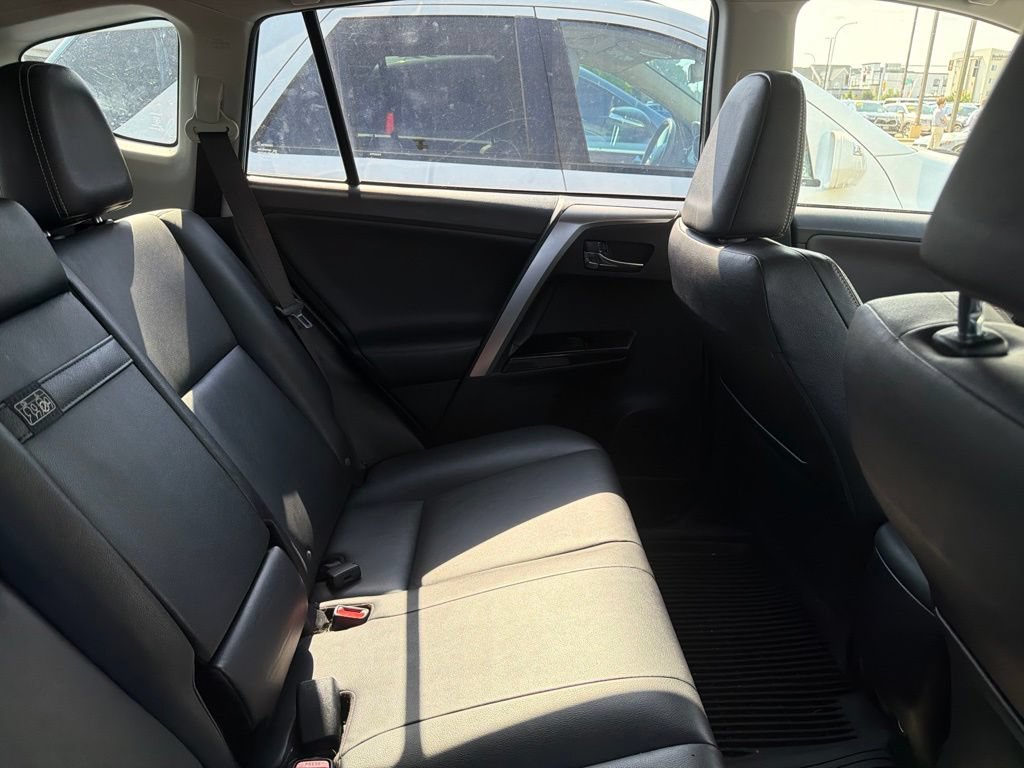 Used 2016 Toyota RAV4 Limited AWD/4WD image 9