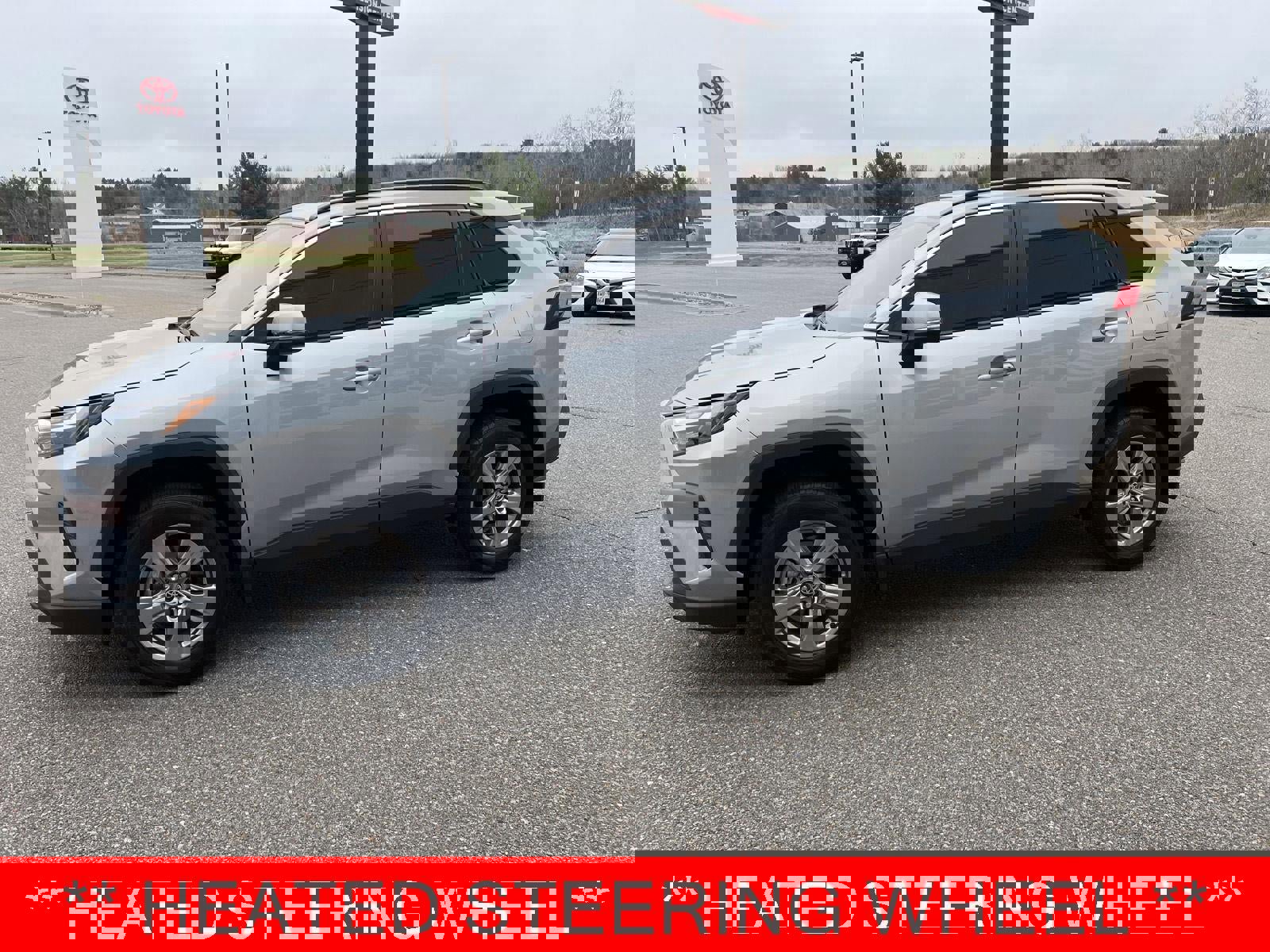 Used 2023 Toyota RAV4 XLE w/ Convenience Package image 5