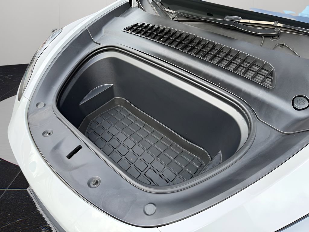 Used 2023 Tesla Model Y Long Range image 24