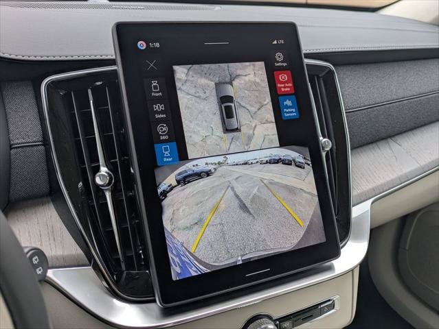 New 2026 Volvo XC90 T8 Ultra w/ Lounge Package AWD/4WD image 9
