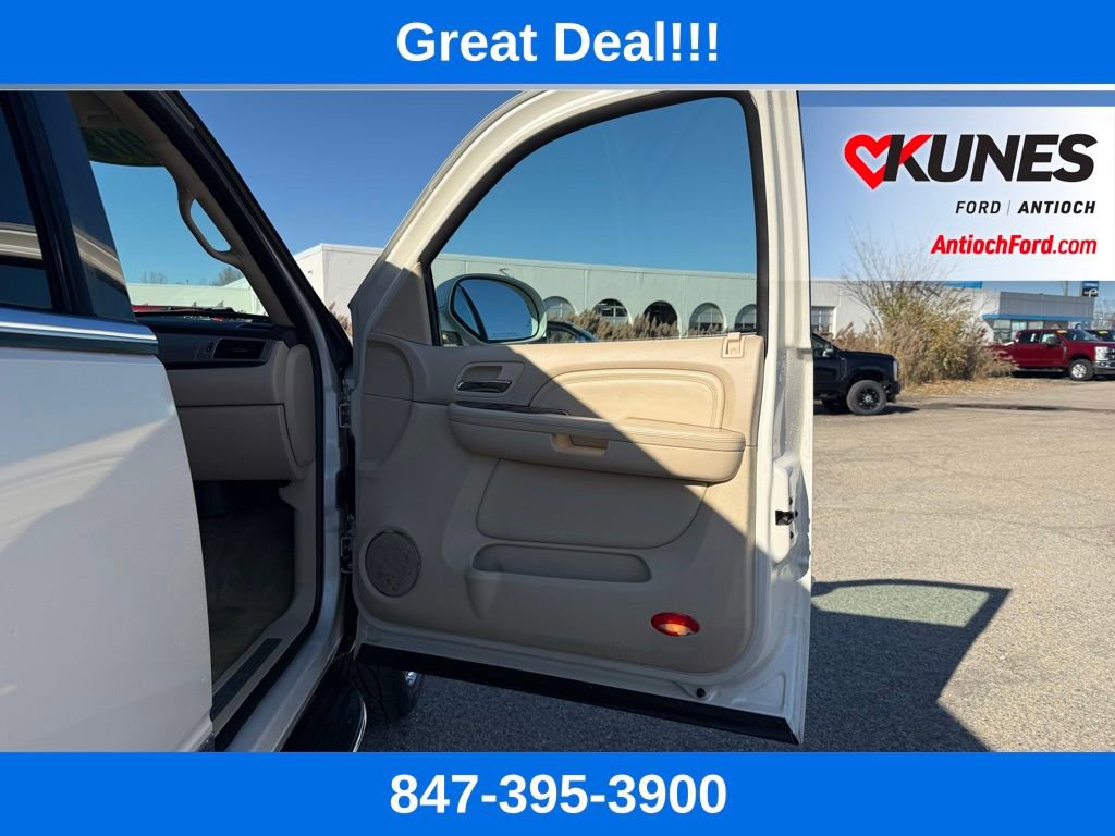 Used 2007 Cadillac Escalade AWD w/ Information Package image 14