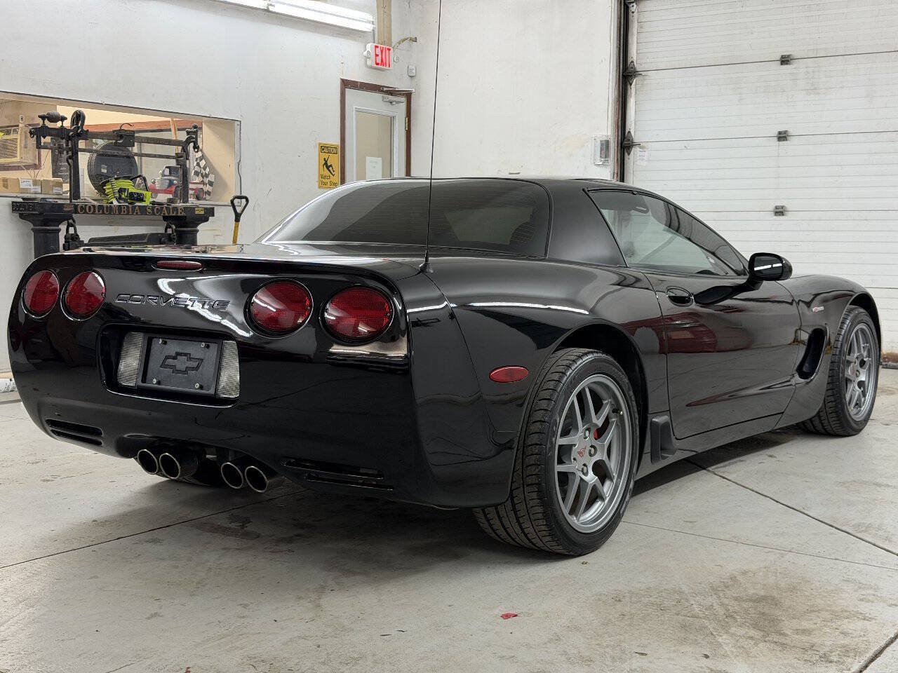 Used 2001 Chevrolet Corvette Z06 RWD image 7