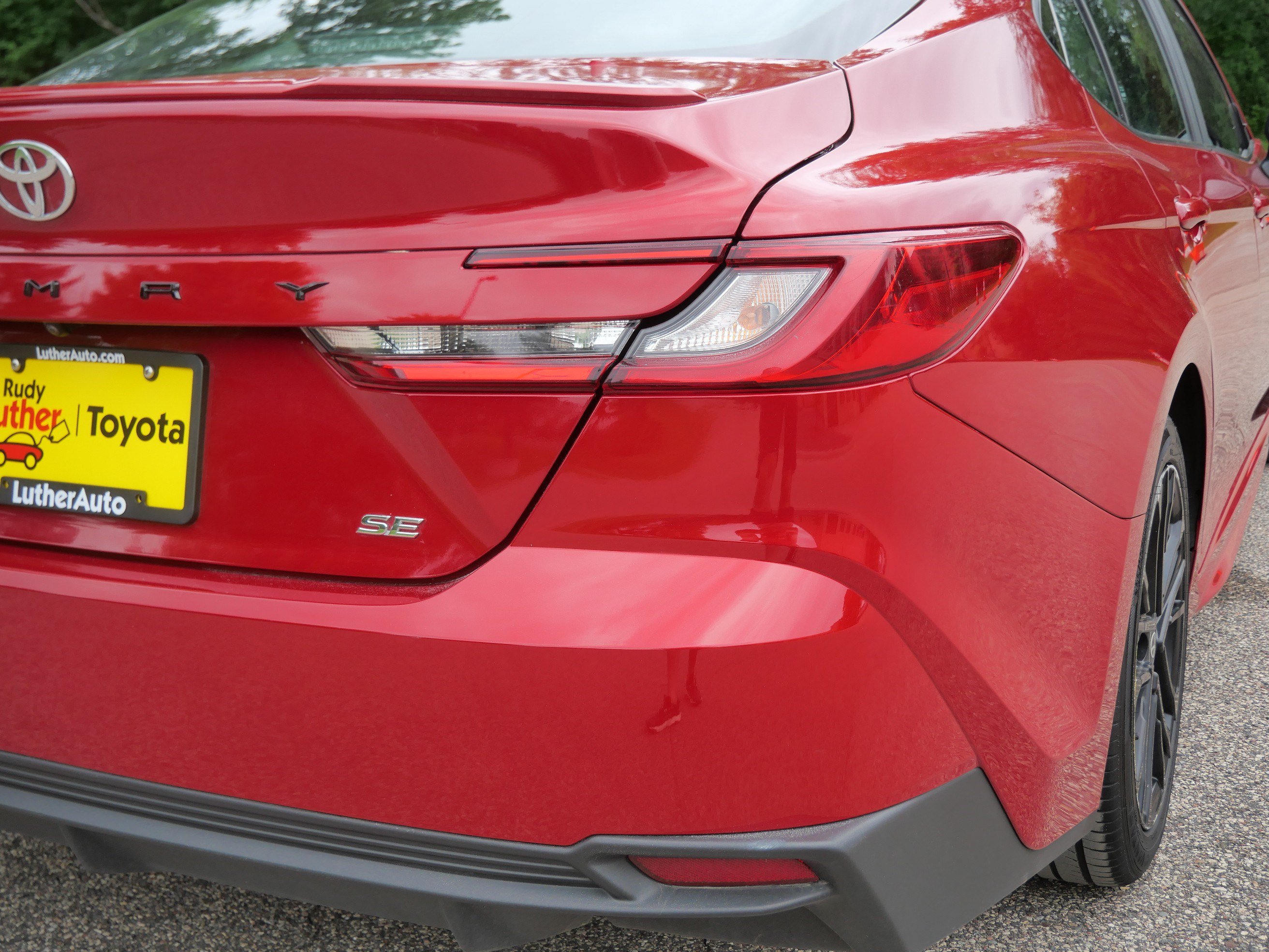 Certified 2025 Toyota Camry SE FWD image 18