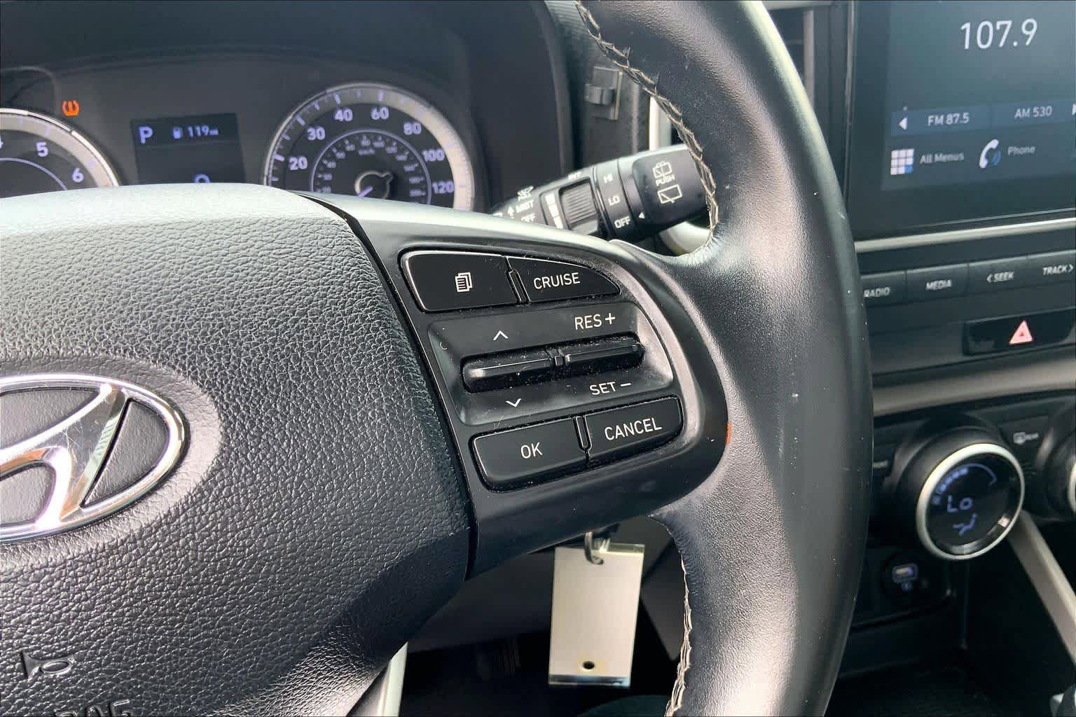 Used 2021 Hyundai Venue SEL w/ Cargo Package FWD image 23