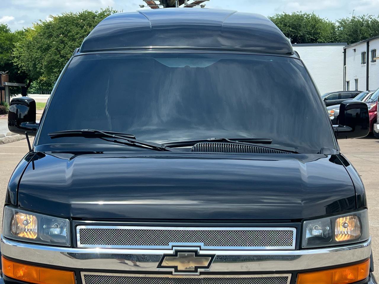 Used 2016 Chevrolet Express 2500 RWD image 3