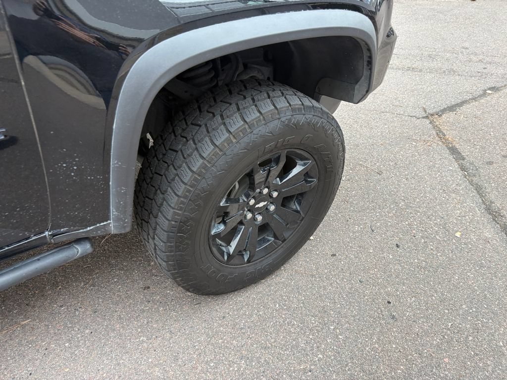 Used 2022 Chevrolet Colorado ZR2 w/ ZR2 Midnight Special Edition AWD/4WD image 14
