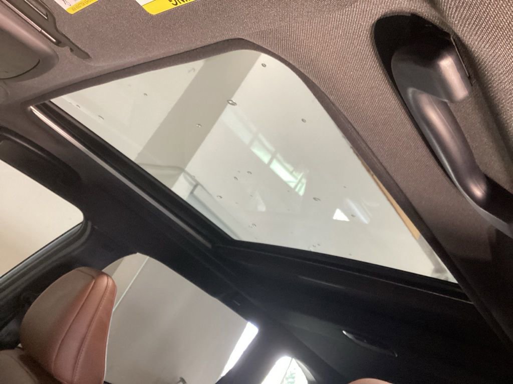 Used 2025 Subaru Forester Touring w/ Popular Package - Touring image 4