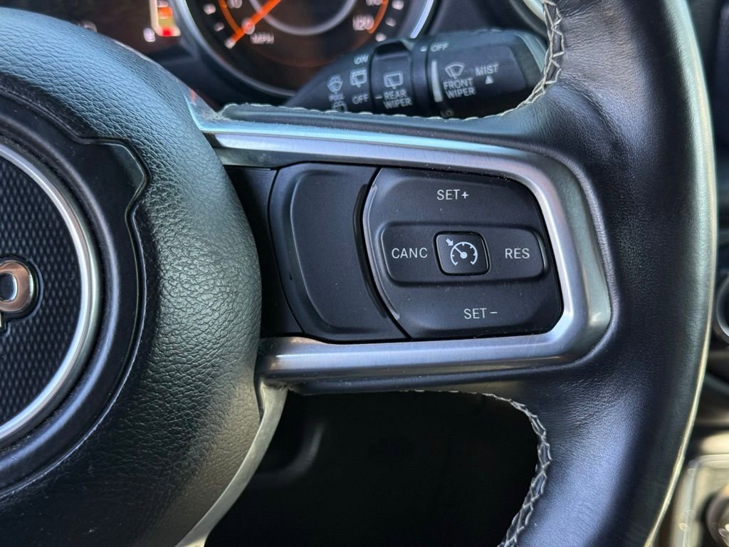 Used 2019 Jeep Wrangler Unlimited Sahara AWD/4WD image 30