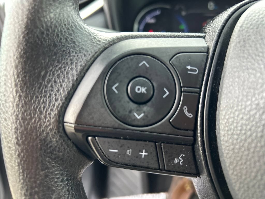 Used 2025 Toyota RAV4 XLE AWD/4WD image 22