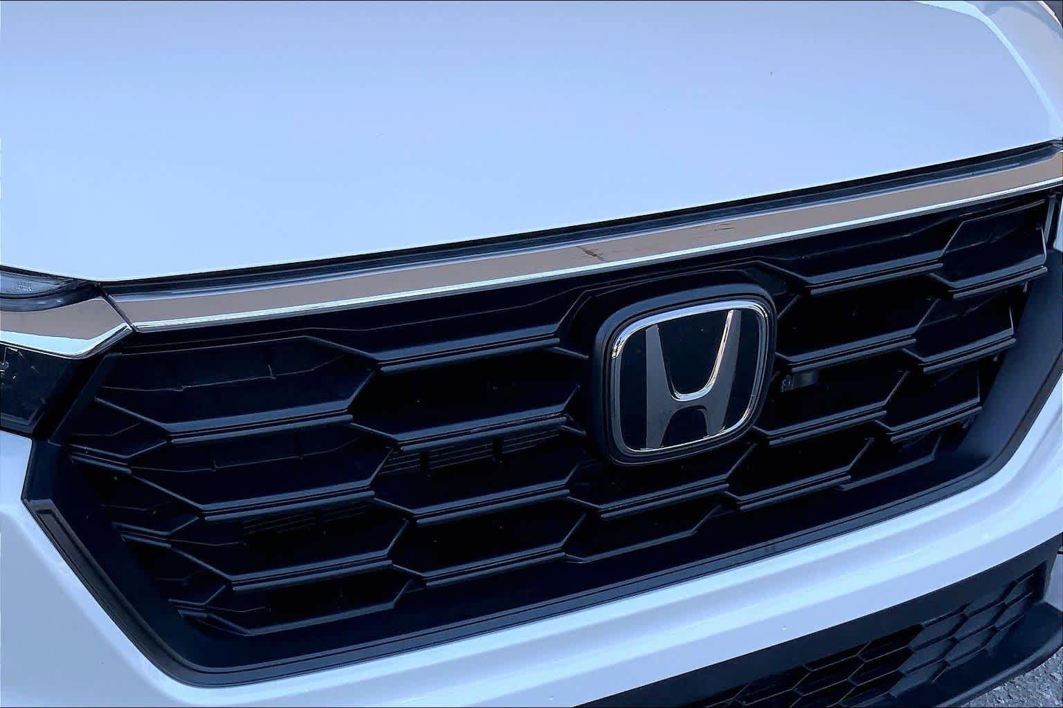 Used 2026 Honda CR-V LX image 32