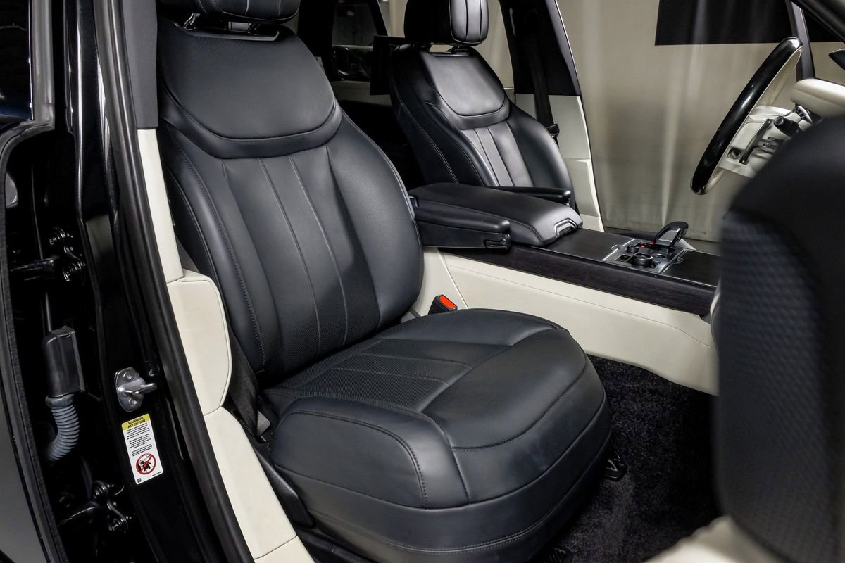 Used 2023 Land Rover Range Rover SE image 29